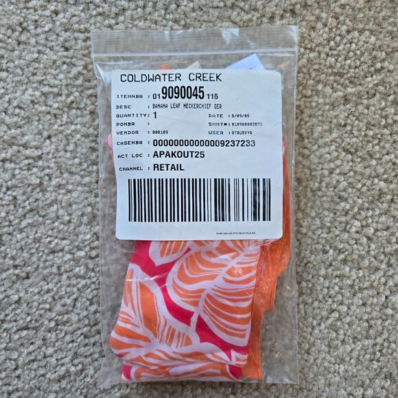 NWT Coldwater Creek Silk Square Scarf Banana Leaves - Picture 5 of 5
